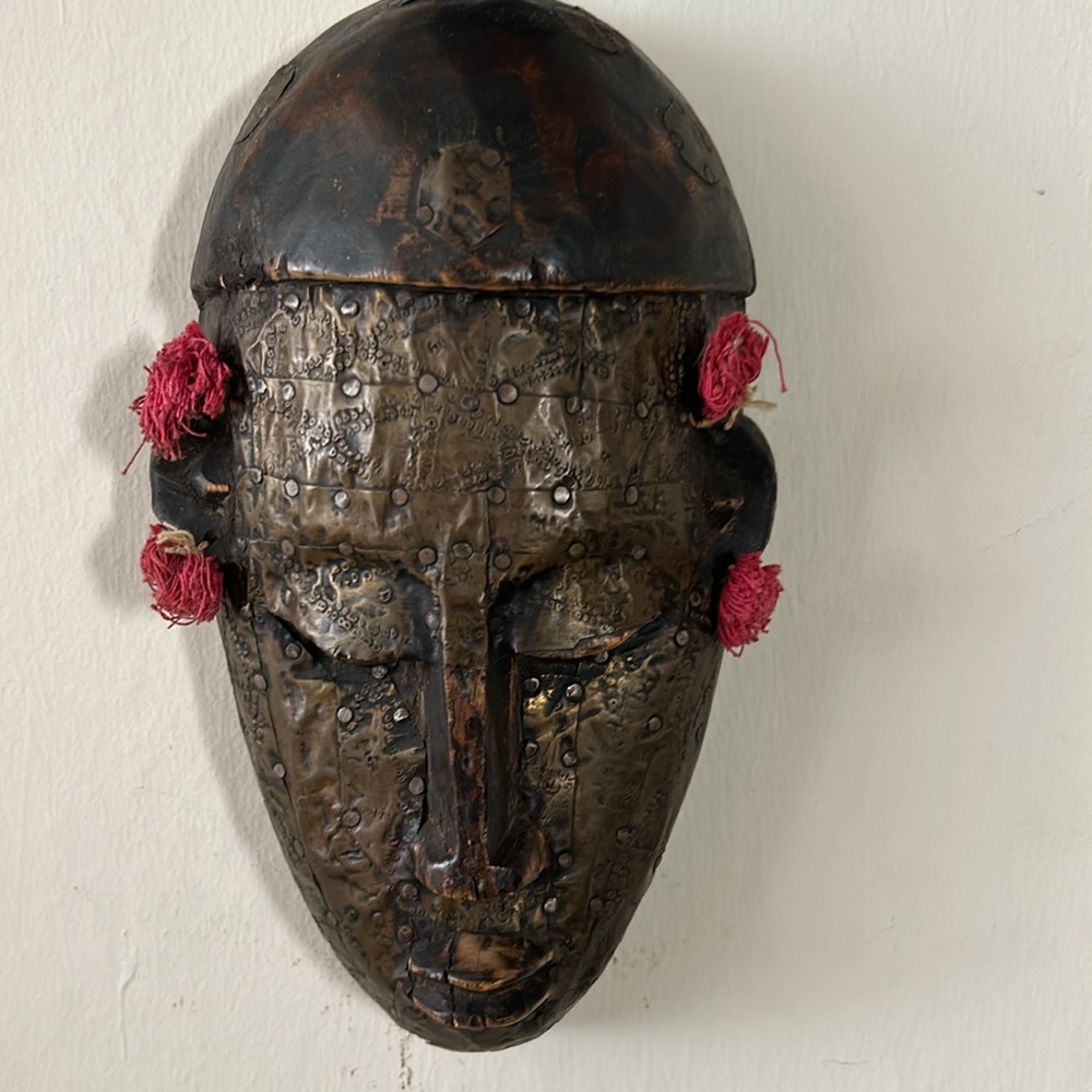 Set of 2 wood masks - Picture 2 of 3